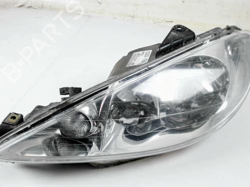 Venstre forlygte PEUGEOT 206 Hatchback (2A/C) 1.4 HDi eco 70 (68 hp) 29375047