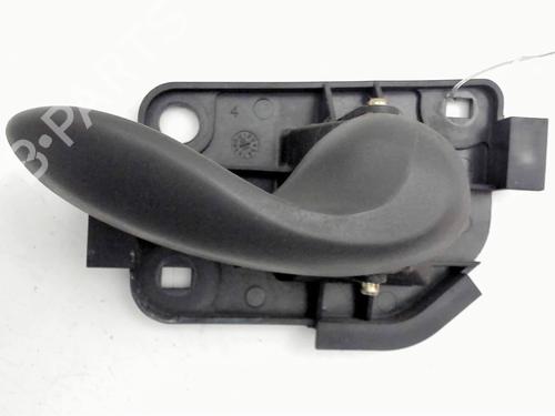 Used Front right interior door handle Front right interior door handle FIAT PUNTO (188_) 1.2 60 (188.030, .050, .130, .150, .230, .250) (60 hp) 29625386 29625386