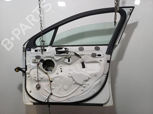 Used Right front door Right front door 39104179 39104179