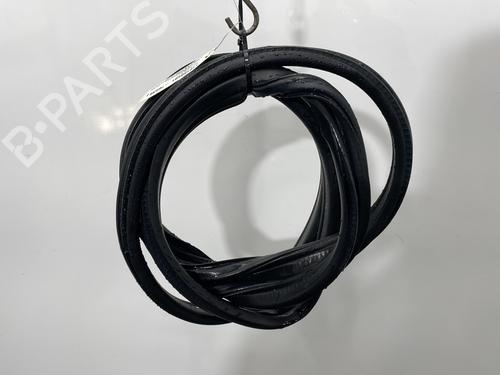 Used Rubber door seal OPEL ASTRA G Hatchback (T98) 2.0 DI (F08, F48) (82 hp) 31028102