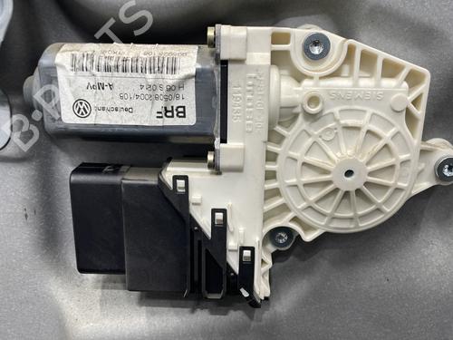 rear-left-window-mechanism-vw-touran-1t1-1t2-2003-2004-2005-2006-2007-2008-2009-2010-2011-32094613 main image
