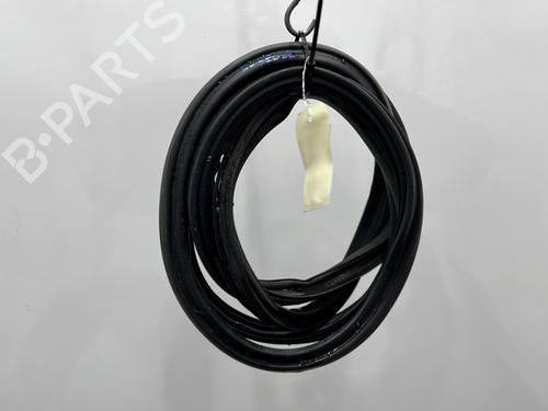Gummiliste Gummiliste TOYOTA YARIS (_P9_) 1.4 D-4D (NLP90_, NLP90R) (90 hp) 27640678 27640678