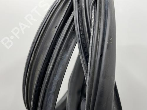 Rubber door seal SEAT IBIZA IV (6J5, 6P1) 1.9 TDI | BP22756811C142 