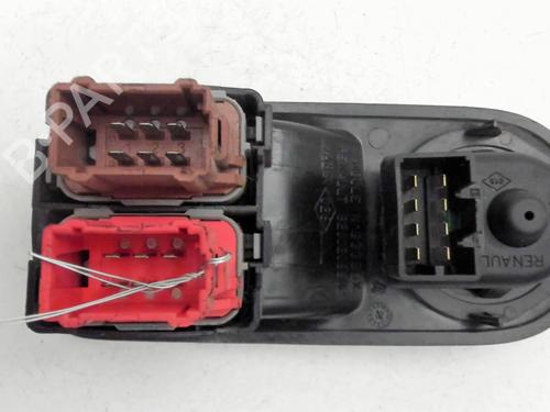 Used Left front window switch Left front window switch RENAULT MASTER II Van (FD) 2.5 dCi (FD01, FD02, FD21, FD22, FD31, FD32, FD3Y, FD71,... (120 hp) 40461584 40461584