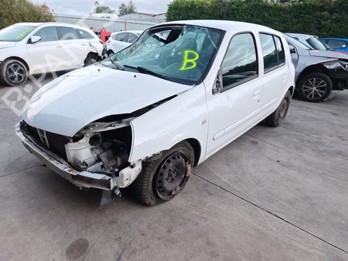 Brugte RENAULT CLIO II (BB_, CB_) 1.5 dCi (B/CB3M) (64 hp) 4431818