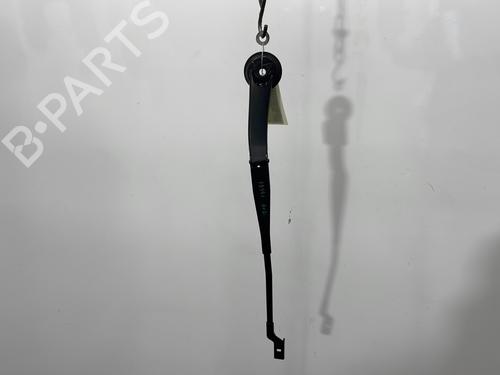 Used Front windshield wiper arm FORD FOCUS III 2.0 TDCi (115 hp) 31074782