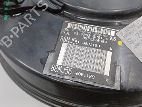 Used Servo brake Servo brake PEUGEOT 5008 (0U_, 0E_) 1.6 HDi (114 hp) 20428056 20428056