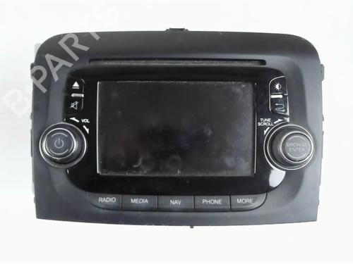 Used Radio FIAT 500L (351_, 352_) 1.3 D Multijet (199LXY1A, 199LXY11) (84 hp) 30689107