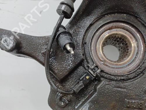 Used Left front steering knuckle Left front steering knuckle RENAULT LAGUNA II Grandtour (KG0/1_) 1.9 dCi (KG0G) (120 hp) 20451179 20451179