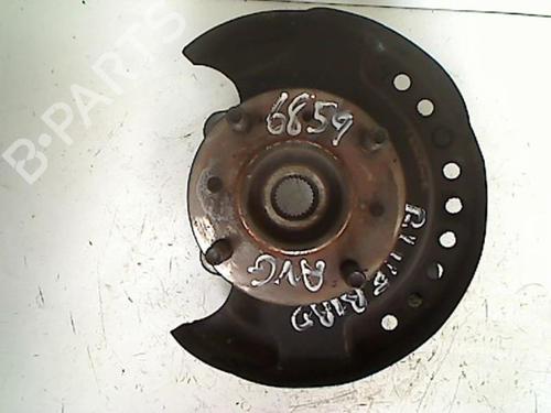 Used Left front steering knuckle NISSAN BLUEBIRD (T72 , T12, U12) 1.6 (83 hp) 21203477