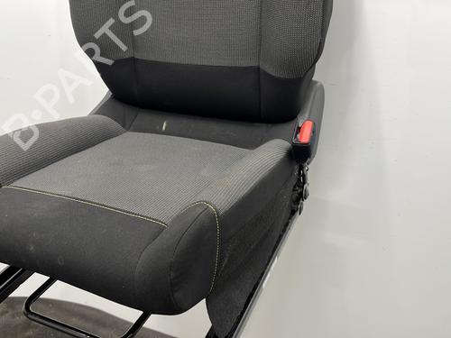 Right front seat CITROËN C3 III (SX) 1.2 PureTech 82 | BP32305973C16 