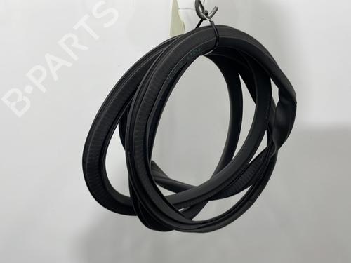 Used Rubber door seal Rubber door seal OPEL ASTRA K (B16) 1.2 Turbo (68) (131 hp) 30364120 30364120