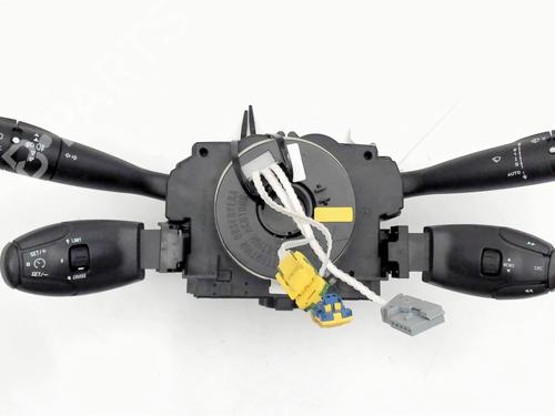 Commodo Essuie Glace / Phare PEUGEOT 307 (3A/C) 2.0 HDi 135 (136 hp) 31871744