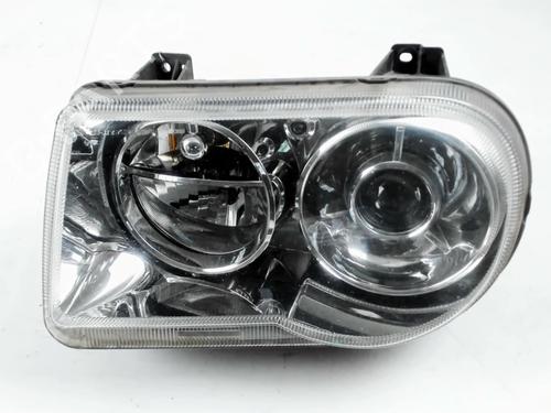 Used Left headlight CHRYSLER 300C Touring (LX, LE) 3.0 CRD (218 hp) 32373597