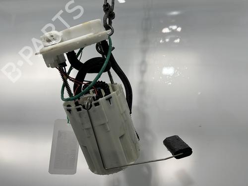 Used Fuel pump RENAULT LAGUNA II (BG0/1_) 1.8 16V (BG04, BG0B, BG0C, BG0V) (117 hp) 30044910