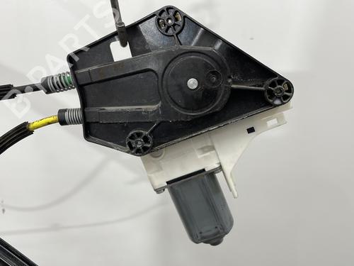 Used Front right window mechanism Front right window mechanism AUDI A1 Sportback (8XA, 8XF) 1.6 TDI (90 hp) 27347536 27347536
