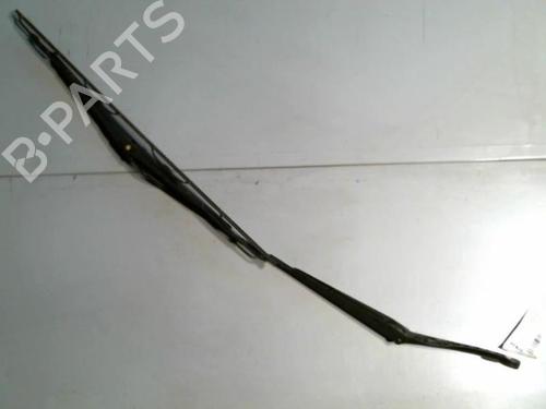 Used Front windshield wiper arm PEUGEOT 307 Break (3E) 2.0 HDI 90 (90 hp) 20431446