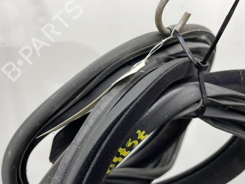 Rubber door seal PEUGEOT 407 (6D_) 2.0 HDi 135 (6DRHRH, 6DRHRE, 6DRHRG, 6DRHRJ) | BP21423083C142 