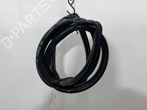 Used Rubber door seal Rubber door seal MERCEDES-BENZ C-CLASS T-Model (S204) C 220 CDI (204.202) (170 hp) 31761542 31761542