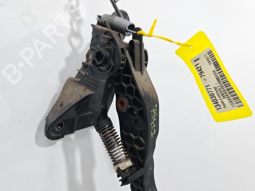 Used Clutch pedal Clutch pedal DACIA SANDERO III 1.0 SCe 65 (67 hp) 39954629 39954629