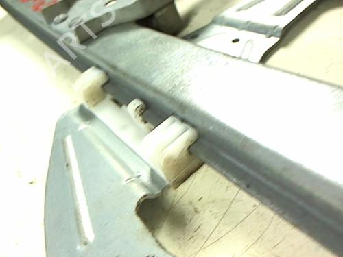 Rudehejsemekanisme Højre foran PEUGEOT 107 (PM_, PN_) 1.0 | BP20467234C23