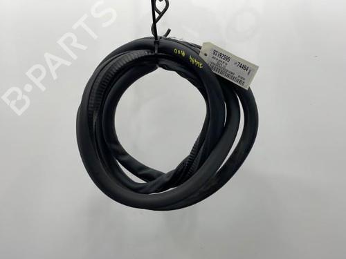 Used Rubber door seal VW GOLF V (1K1) 1.6 (102 hp) 20440209