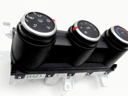 Commande Chauffage RENAULT CLIO V (B7_) 1.0 TCe 90 (B7MT) | BP28498636I5