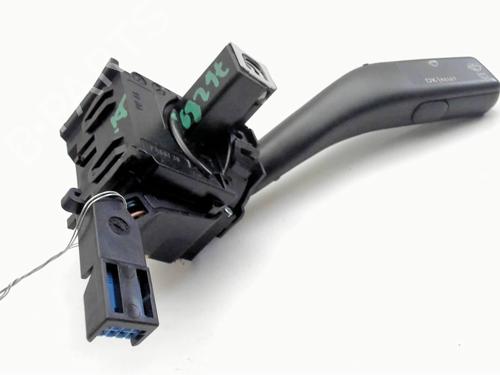 Steering column stalk VW TOURAN (1T1, 1T2) 1.9 TDI | BP31074748I23