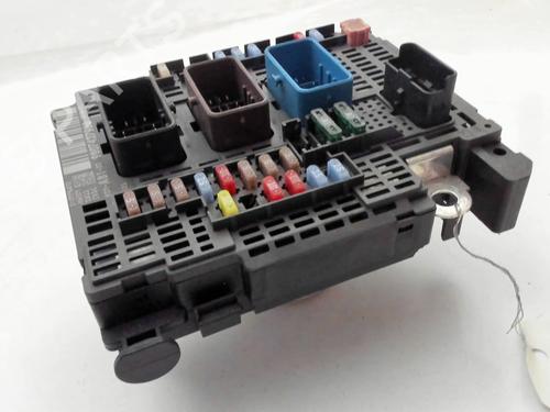 Used Fuse box Fuse box CITROËN C4 II (NC_) 1.6 HDi 90 (92 hp) 39759950 39759950