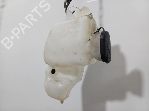 Used Windscreen washer tank Windscreen washer tank 39229052 39229052