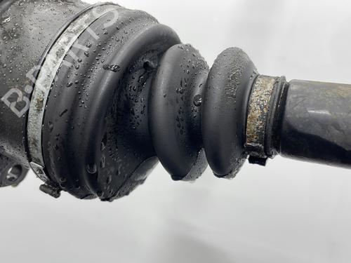 Used Left front driveshaft Left front driveshaft AUDI A8 D2 (4D2, 4D8) S8 quattro (340 hp) 30890770 30890770