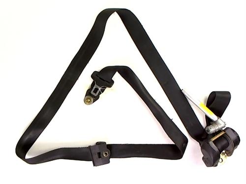 Used Front left seatbelt Front left seatbelt MERCEDES-BENZ C-CLASS (W202) C 220 D (202.121) (95 hp) 20399126 20399126