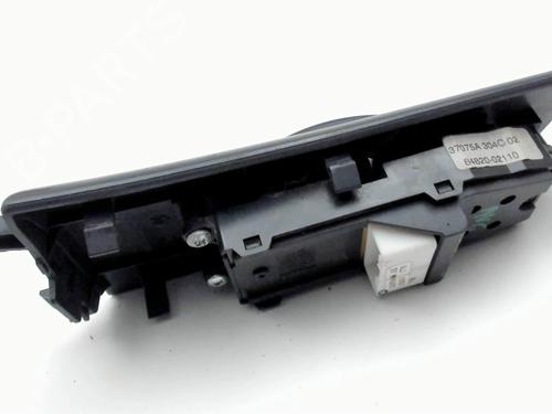 Used Left front window switch Left front window switch TOYOTA COROLLA (_E12_) 1.4 VVT-i (ZZE120_, ZZE120R) (97 hp) 32786869 32786869