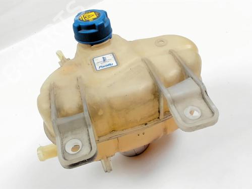 Used Expansion tank FIAT GRANDE PUNTO (199_) 1.3 D Multijet (75 hp) 20402258