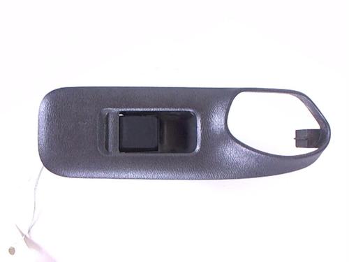 Used Right rear window switch NISSAN PRIMERA Hatchback (P11) 2.0 TD (90 hp) 20392124