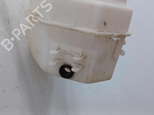 Used Windscreen washer tank Windscreen washer tank 20464752 20464752