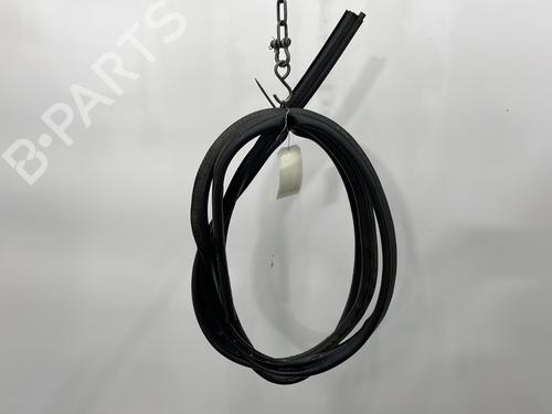 Used Rubber door seal RENAULT KANGOO Express (FW0/1_) 1.5 dCi 90 (FW0G, FW05, FW08, FW11) (90 hp) 26300187