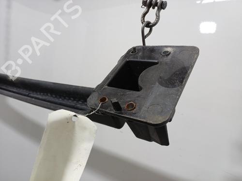 Used Rear bumper reinforcement Rear bumper reinforcement 37727968 37727968