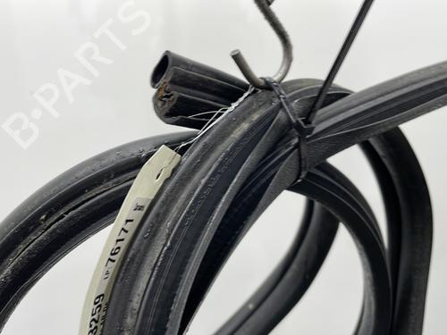 Rubber door seal RENAULT CLIO II (BB_, CB_) 1.4 16V (B/CB0P, BB13) | BP23568034C142