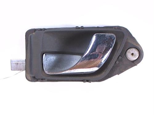 Used Rear left interior door handle Rear left interior door handle 25265157 25265157