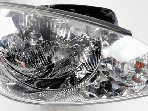 Right headlight HYUNDAI GETZ (TB) 1.1 | BP20466042C29 