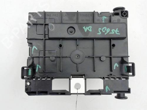 Fuse box CITROËN C5 III (RD_) 1.6 HDi 110 (RD9HZC) | BP37414681E1  - Image 6