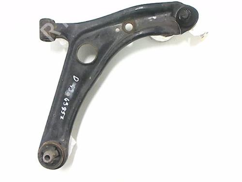 Used Right front suspension arm TOYOTA YARIS (_P1_) 1.0 (SCP10_, SCP10R) (68 hp) 20479689