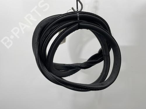 Used Rubber door seal AUDI A4 B6 Avant (8E5) 1.9 TDI (130 hp) 26964144