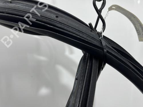 Used Rubber door seal Rubber door seal FIAT BRAVO II (198_) 1.6 D Multijet (198AXL1B) (120 hp) 31328099 31328099