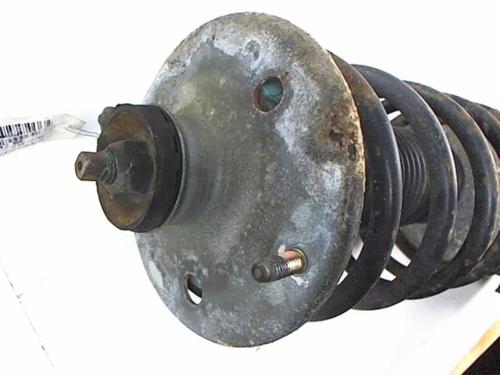 Left front steering knuckle VOLVO 940 Kombi (945) 2.4 TD Intercooler | BP20421912M25 