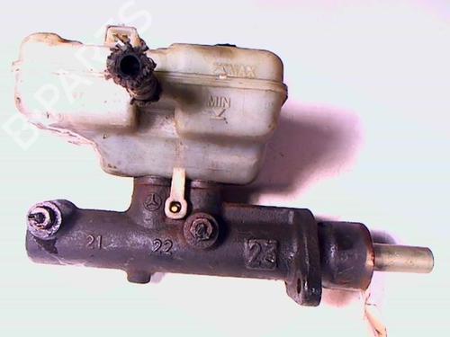 Used Brake master cylinder MERCEDES-BENZ SPRINTER 2-t Van (B901, B902) 210 D (901.461, 901.462, 902.461, 902.462) (102 hp) 20408077