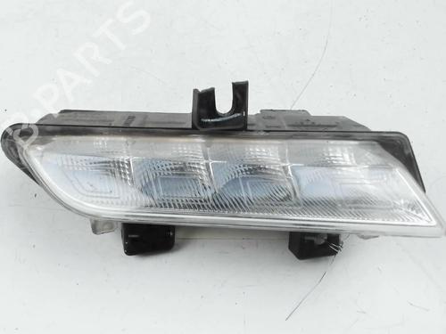 Højre positionslygte Højre positionslygte RENAULT CLIO IV (BH_) 1.2 16V (73 hp) 39733646 39733646