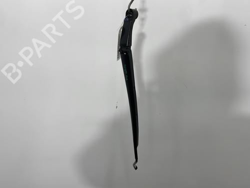 front-windshield-wiper-arm-toyota-yaris-_p21_-_pa1_-_ph1_-2020-32081922 main image