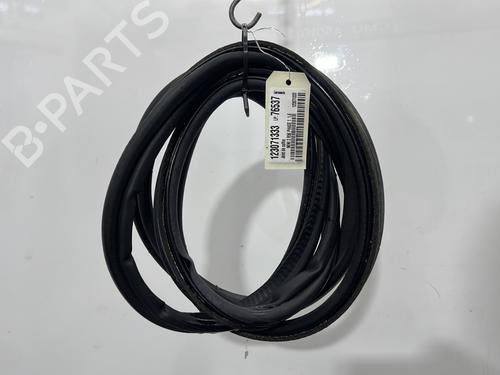 rubber-door-seal-mini-mini-r56-2005-2006-2007-2008-2009-2010-2011-2012-2013-2014-33315102 main image